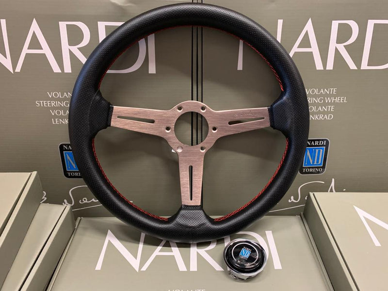 Quick release steering wheel