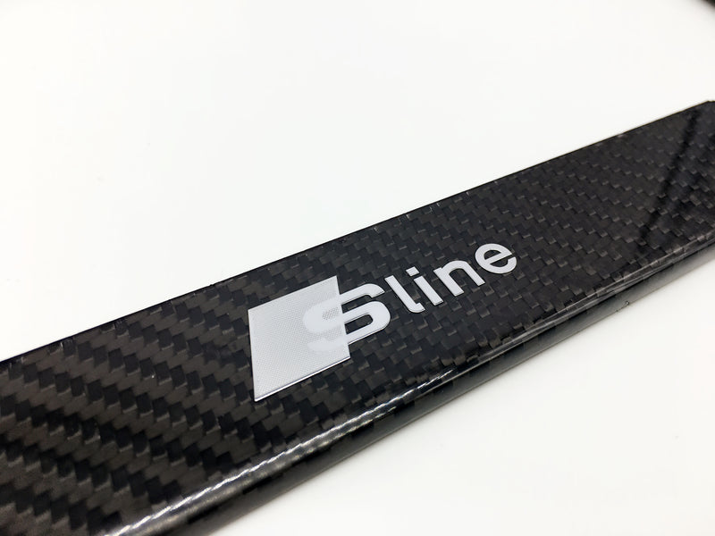 Deluxe Carbon fiber license plate frame